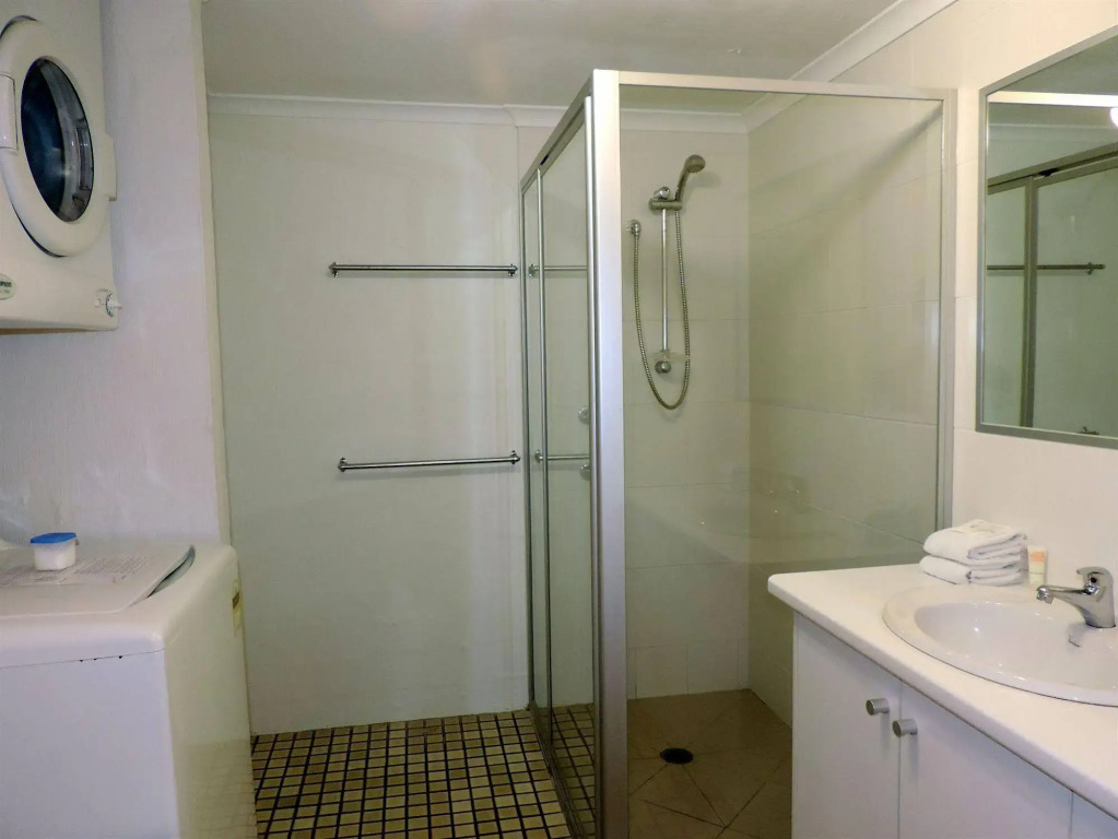 Noosa Boutique Apartments & Elkhorn Villas