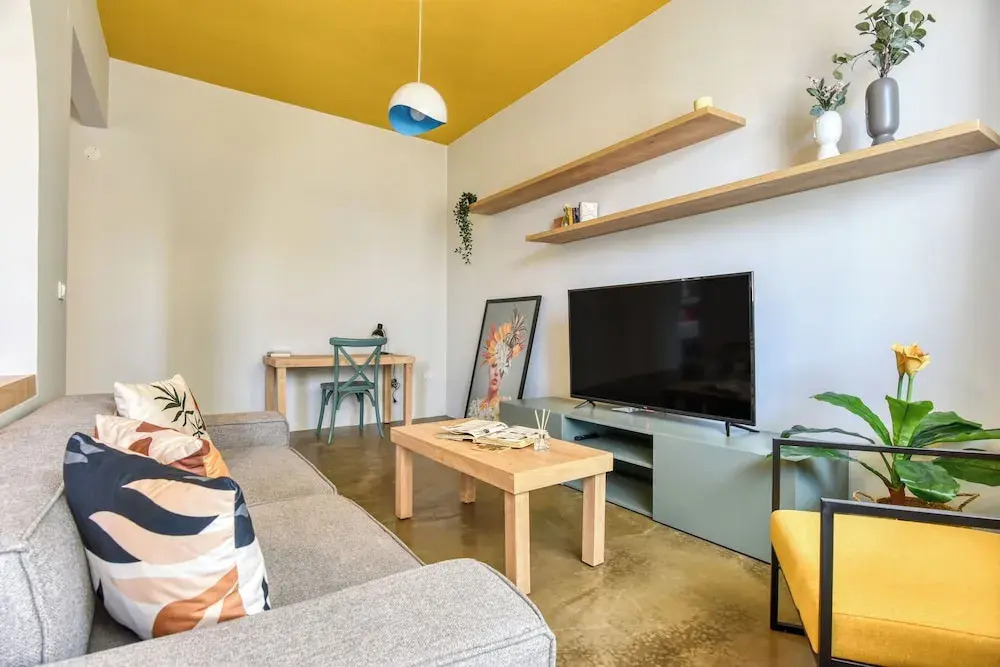 The Arch 2-BR Apartment in Mar Mkhayel