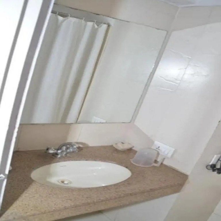 Regency Square Hotel