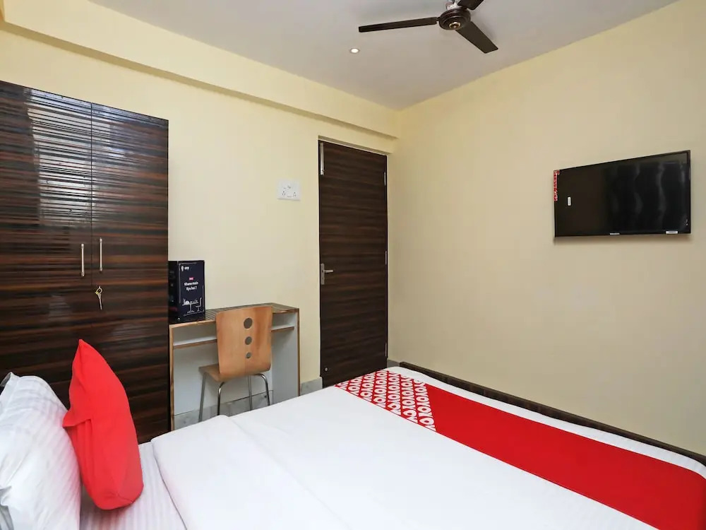 OYO 16351 Spree Guest House