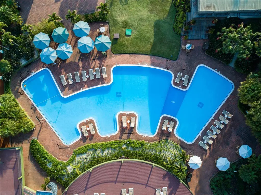 Porta Hotel del Lago