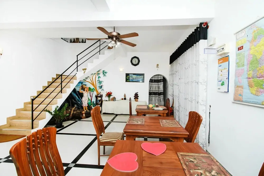 OYO 332 Jj Villa
