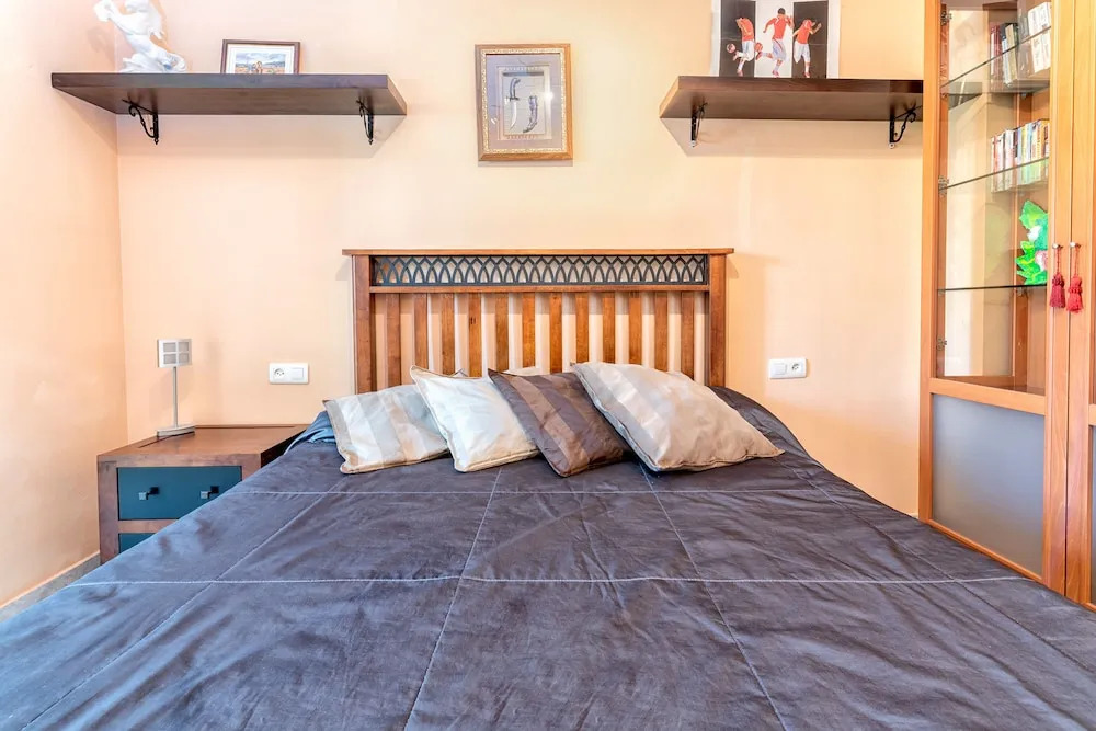 Costa Quebrada - Beachfront 3BR Apartment With Huge Terrace & Sea Views