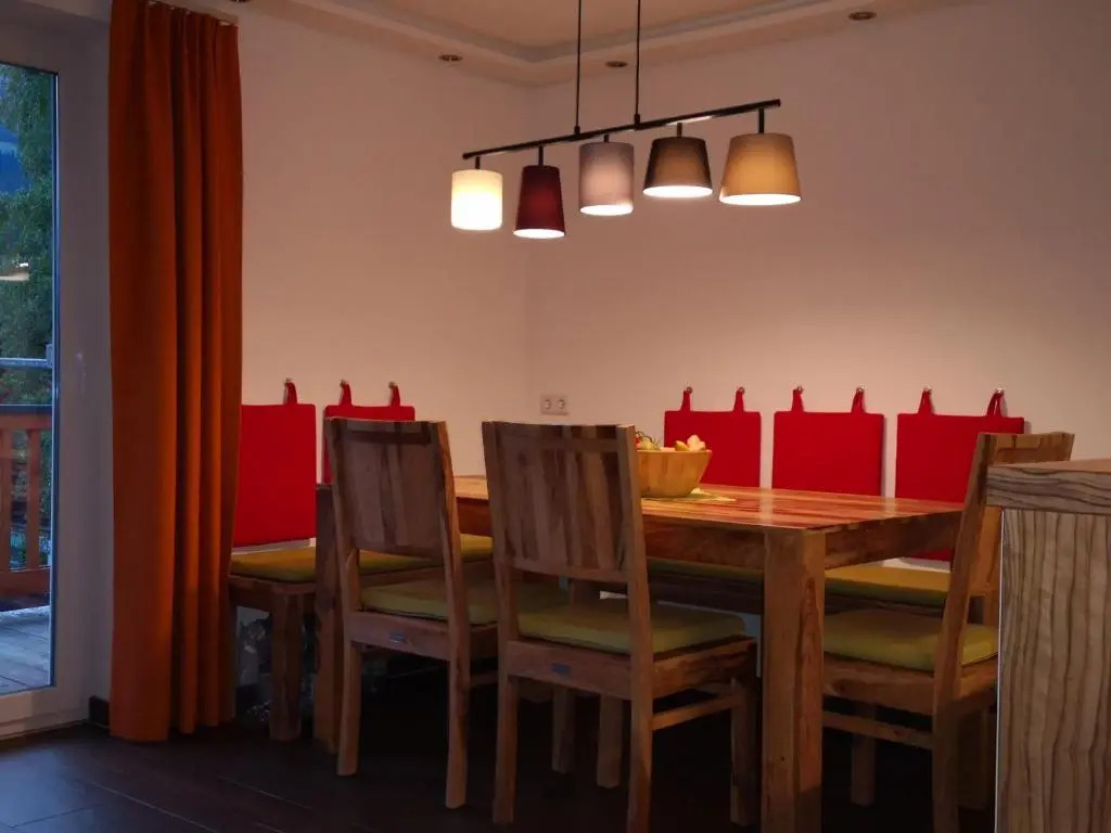 Alpenmond Appartment Halbmond