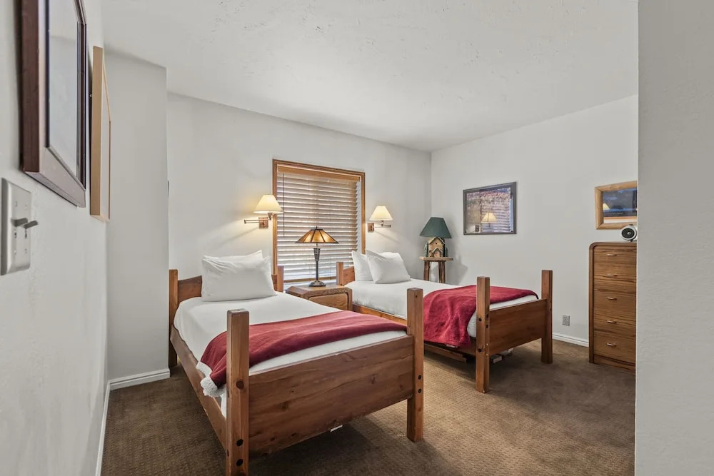 Park Station 121 2 Bedroom Condo by RedAwning