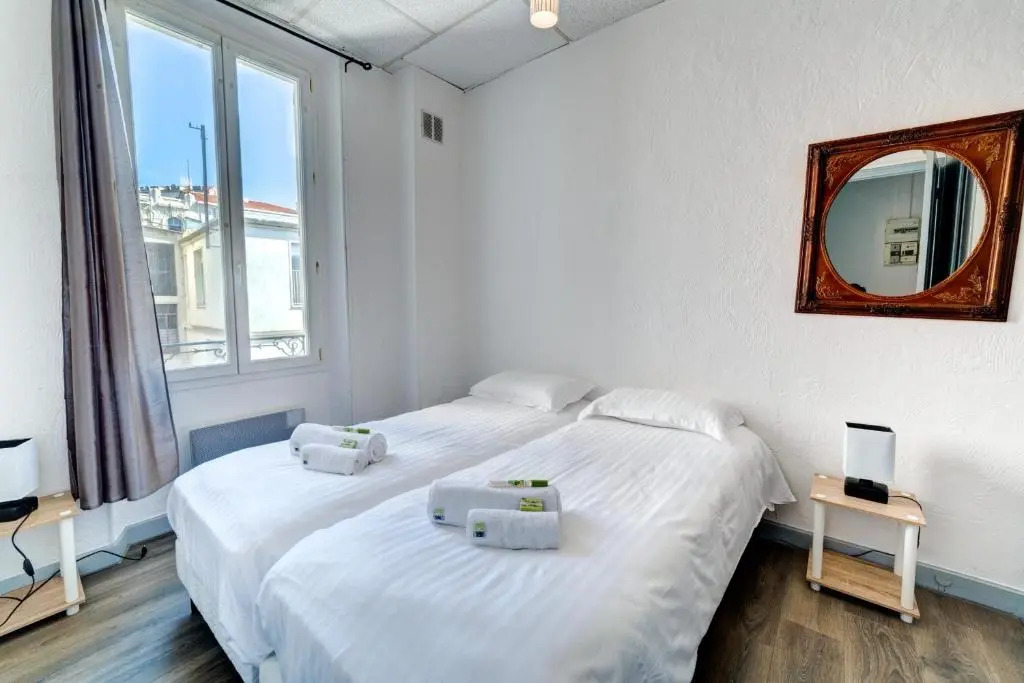 IMMOGROOM - Charming apartment - City Center - Wifi - AC