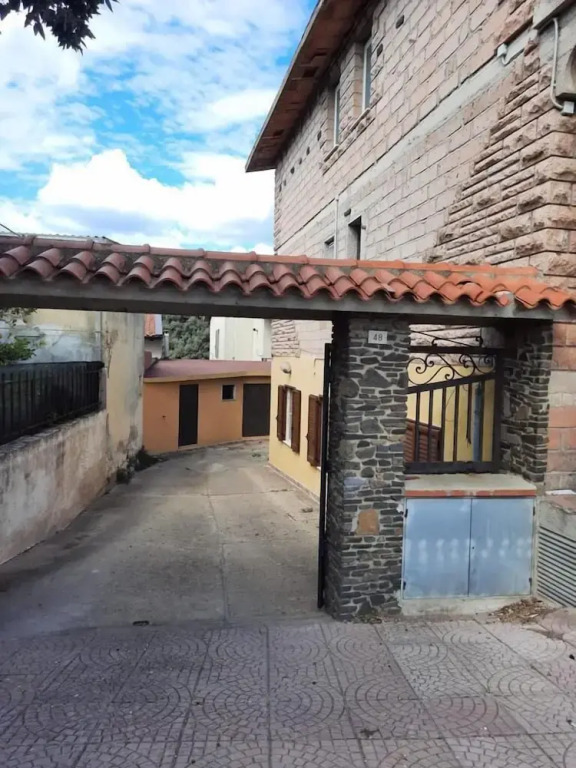 Magomadas Enjoy House