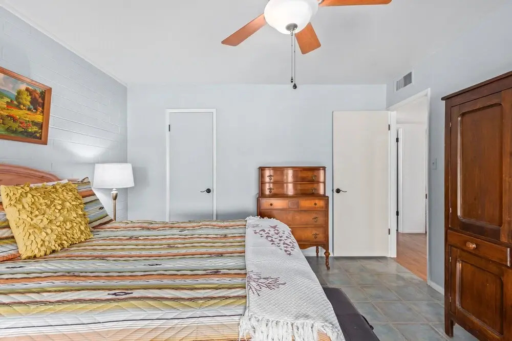 105th Sun City 2 Bedroom Home by Redawning