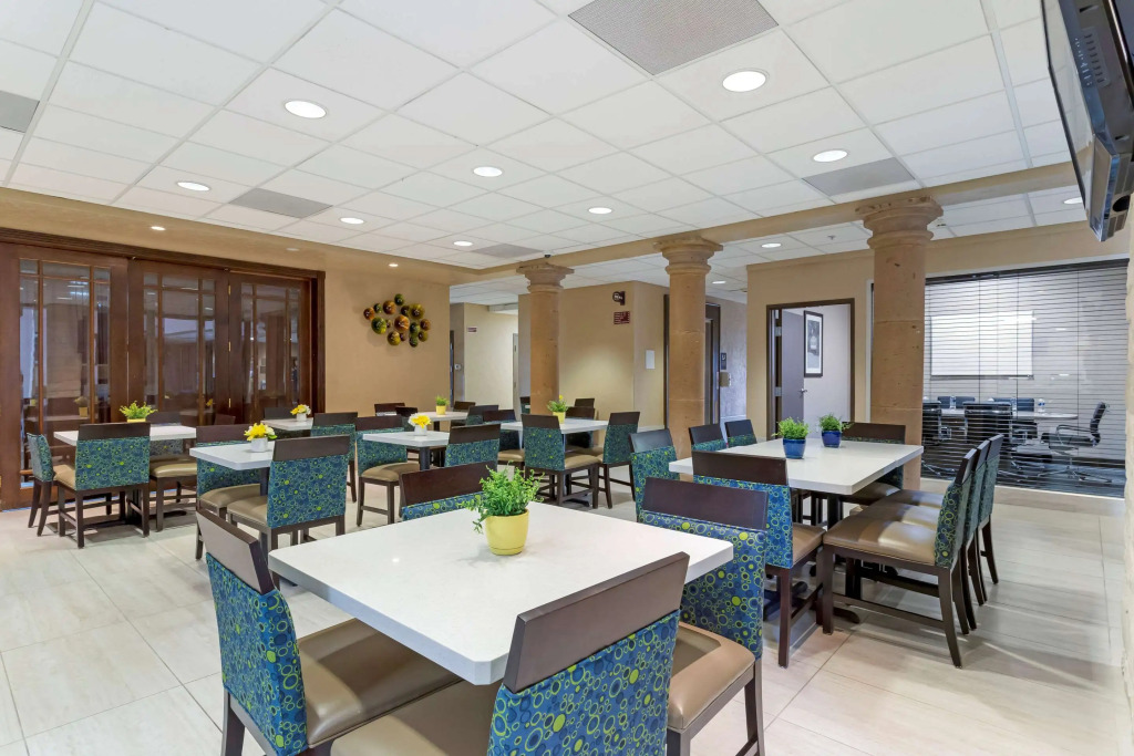 Comfort Suites Kingwood, Humble, New Caney, Houston IAH Airport