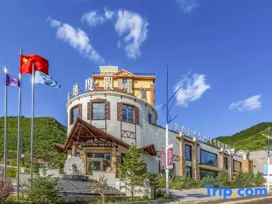 Shangalila Luxury Hotel