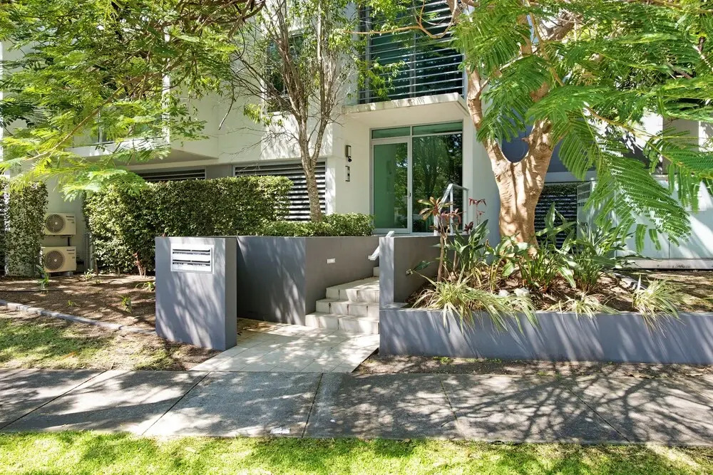 Boutique Broadbeach Living Near Convention Centre