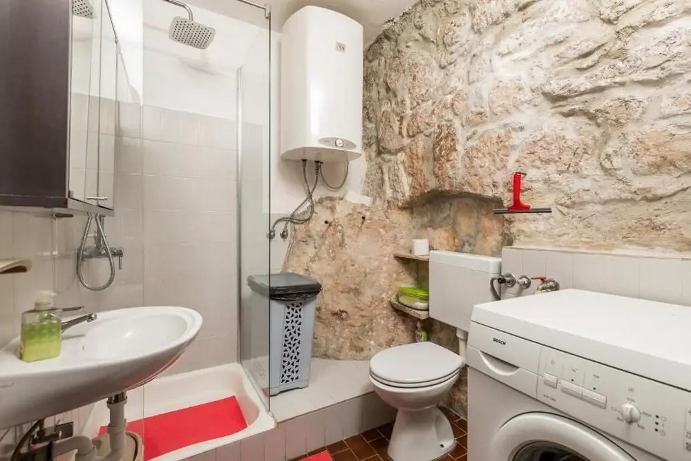 Holiday House Cave Romana