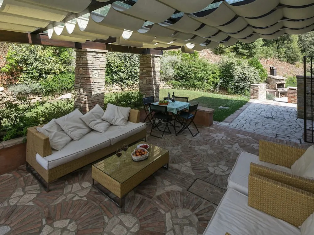 Elegant apartment only 1 hour from Rome