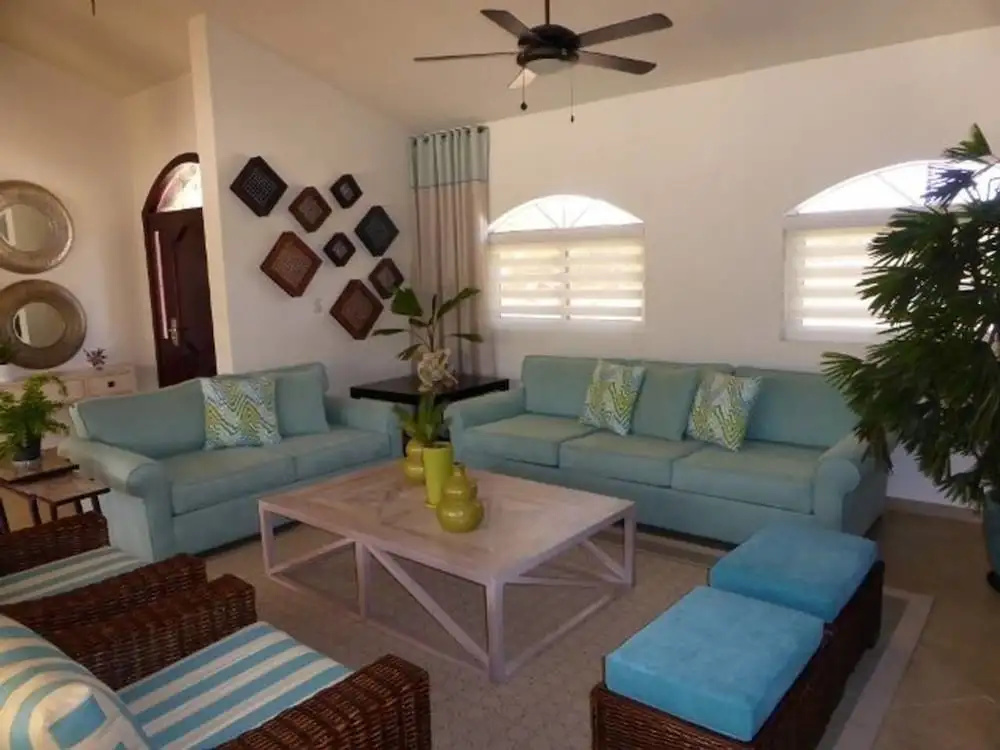 Touch of Elegance! 6 Bedroom Near the Beach