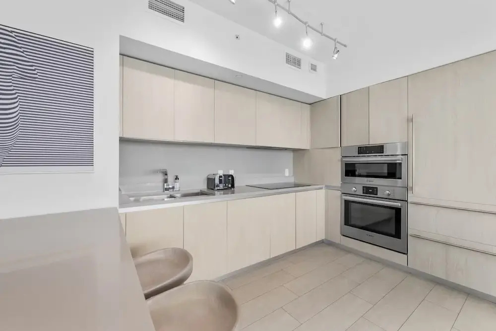 Stunning High-floor City View 1BR Hyde Beach House