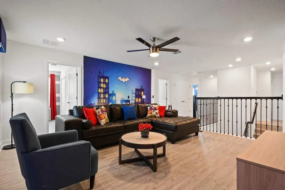 Striking Disney Themed10br Pool/spa/game Room