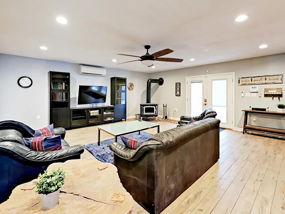 Dynasty - 4 Br Home