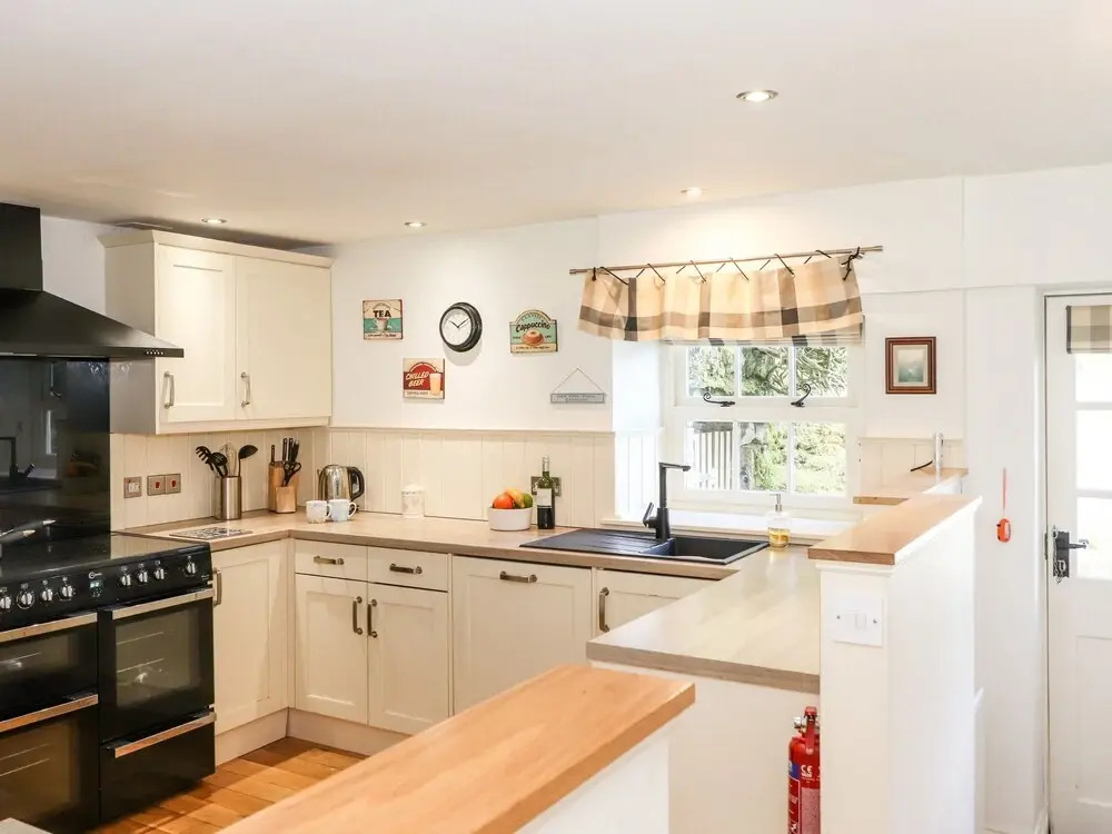 Huntingstile Lodge
