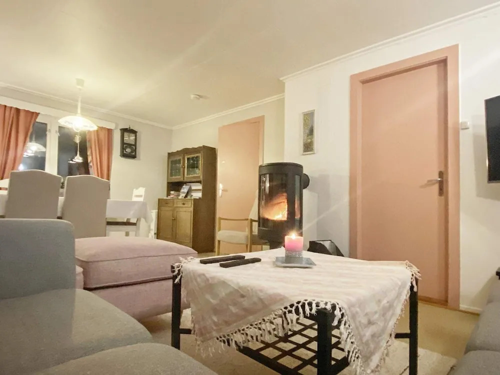 8 person holiday home in STONGLANDSEIDET