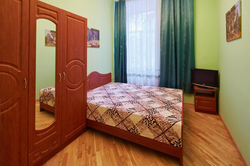 Apartment on Krakovskaya