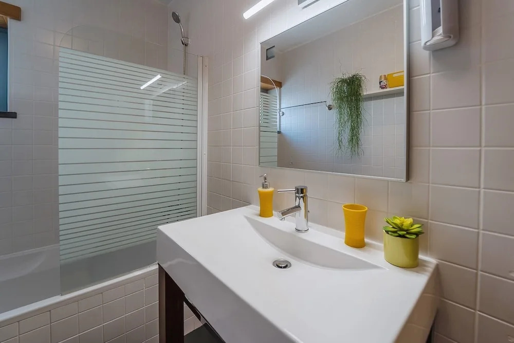 Apartment-2bedroom-1bathroom-petfriendly-garage
