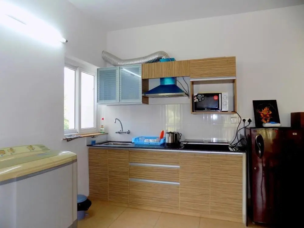 Modern Apartment near Club Cabana- CM035