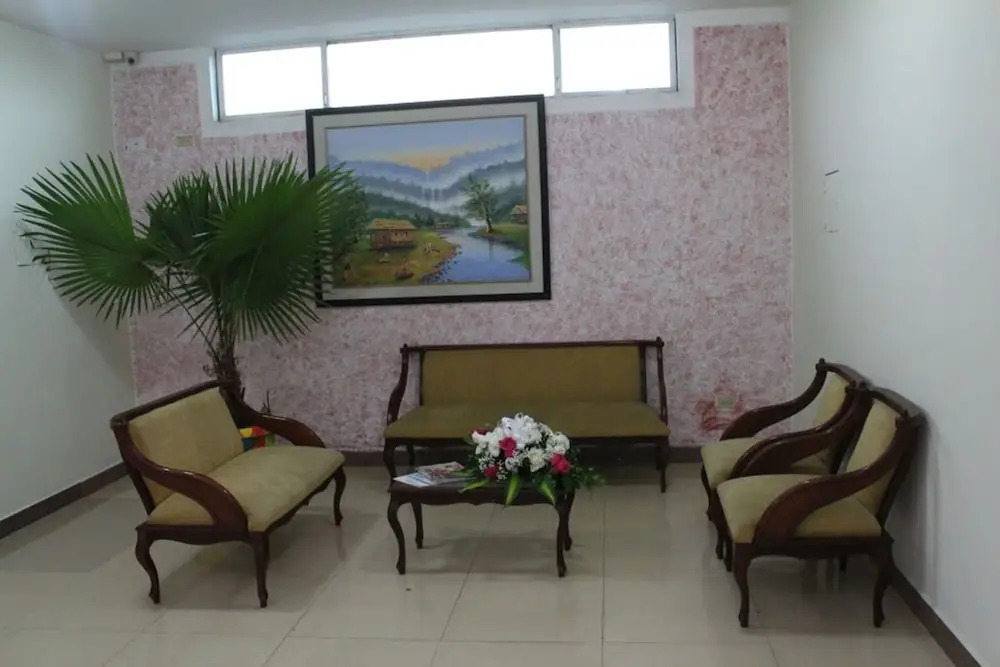 Victoria Suites Hotel