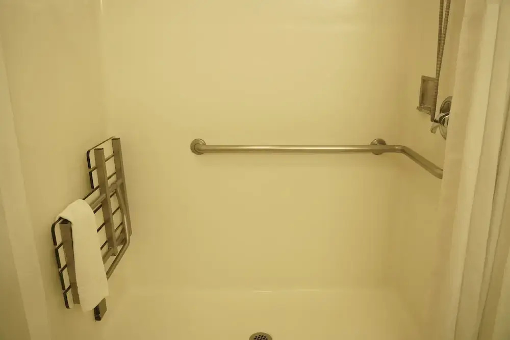 Days Inn And Suites