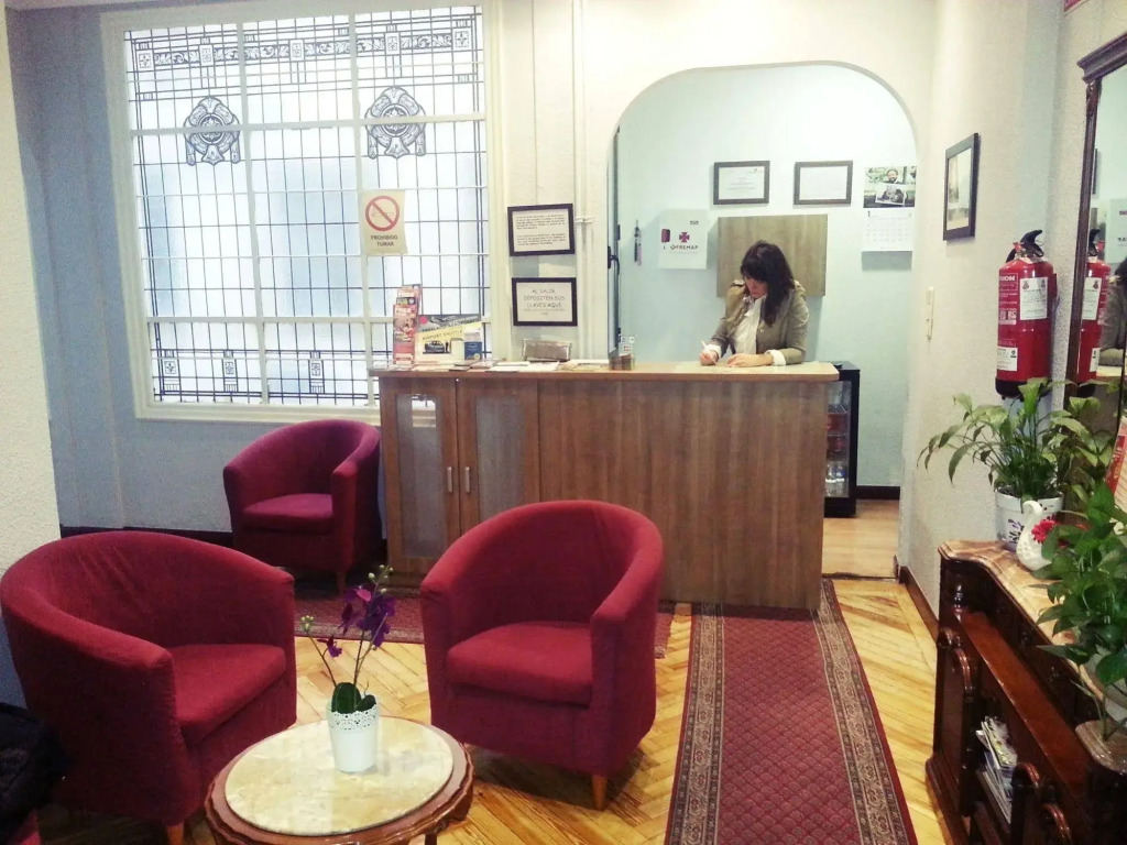 Hostal Avenida