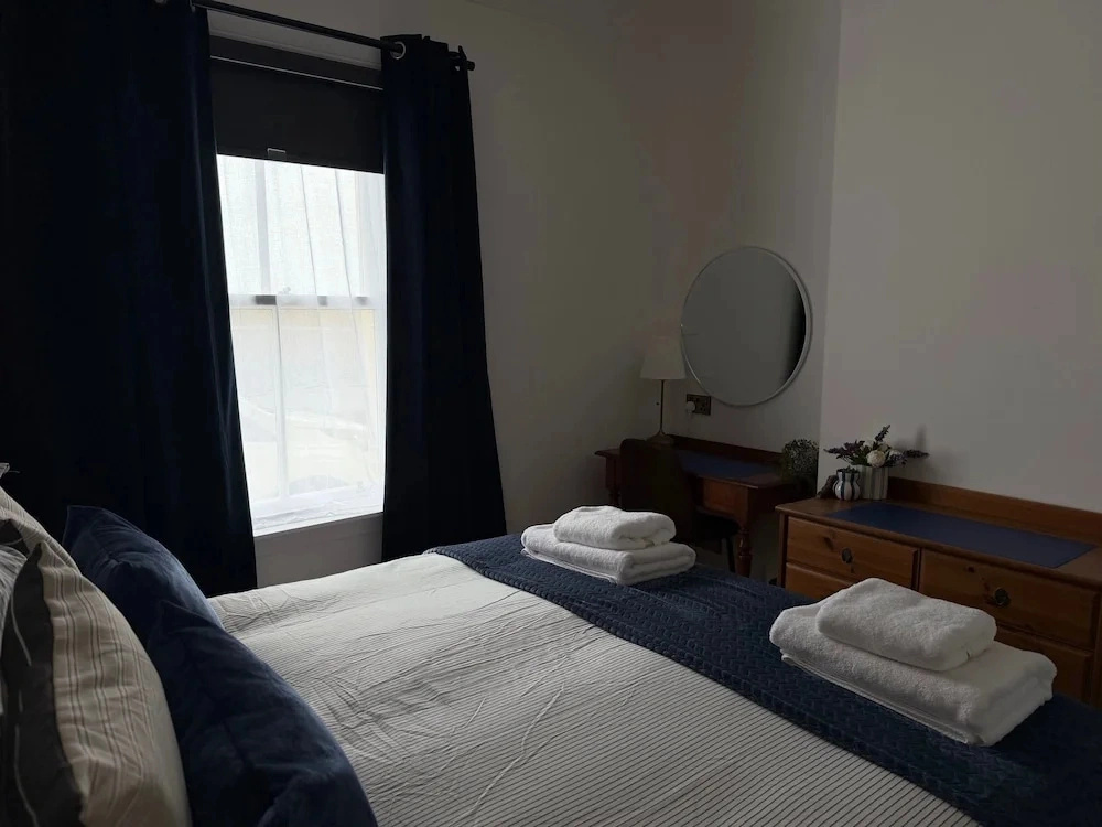 Sea View 4-bed Townhouse, Sleeps 7 in Anstruther