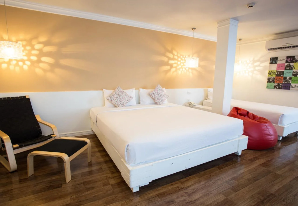 First House Hotel