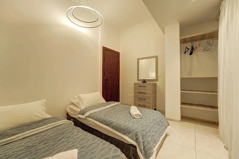 Raha Elite Suites and Villas for Family Only