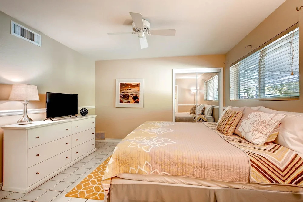 PX017 4 Bedroom Holiday home By Senstay