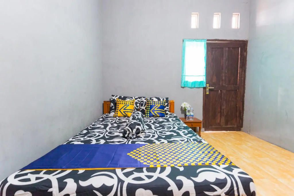 SPOT ON 1746 Putri Kuning Residence