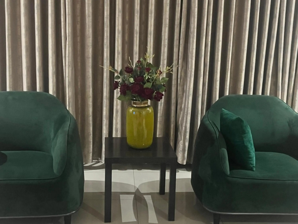 AZB Cozy Homes. Elegant 4 bedroom home in Area 49, Lilongwe