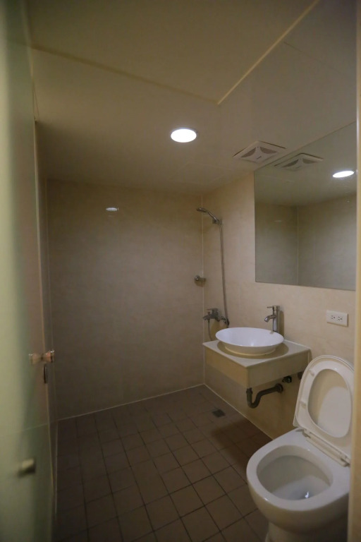 Newrise Hotel