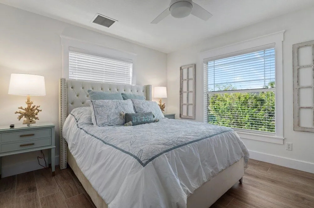 NEW Bay Dreamin 4 Bedroom Private Pool Spa Beach Front Property 3 Home by RedAwning