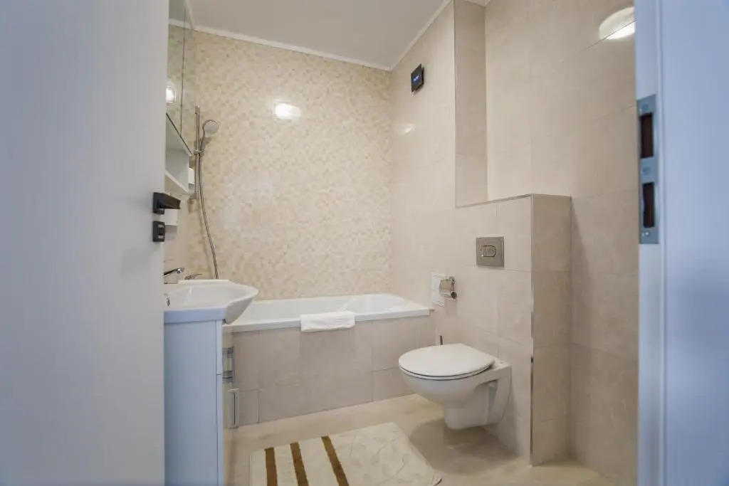 No. 11 - The Penthouse in City Center