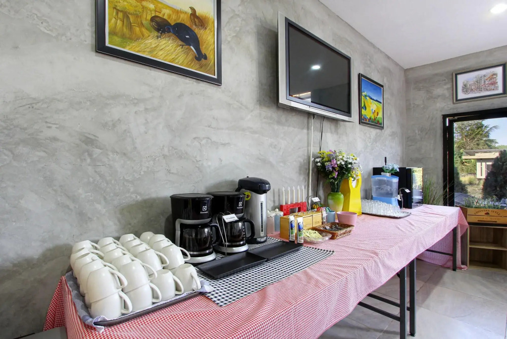White Knot Khao Yai