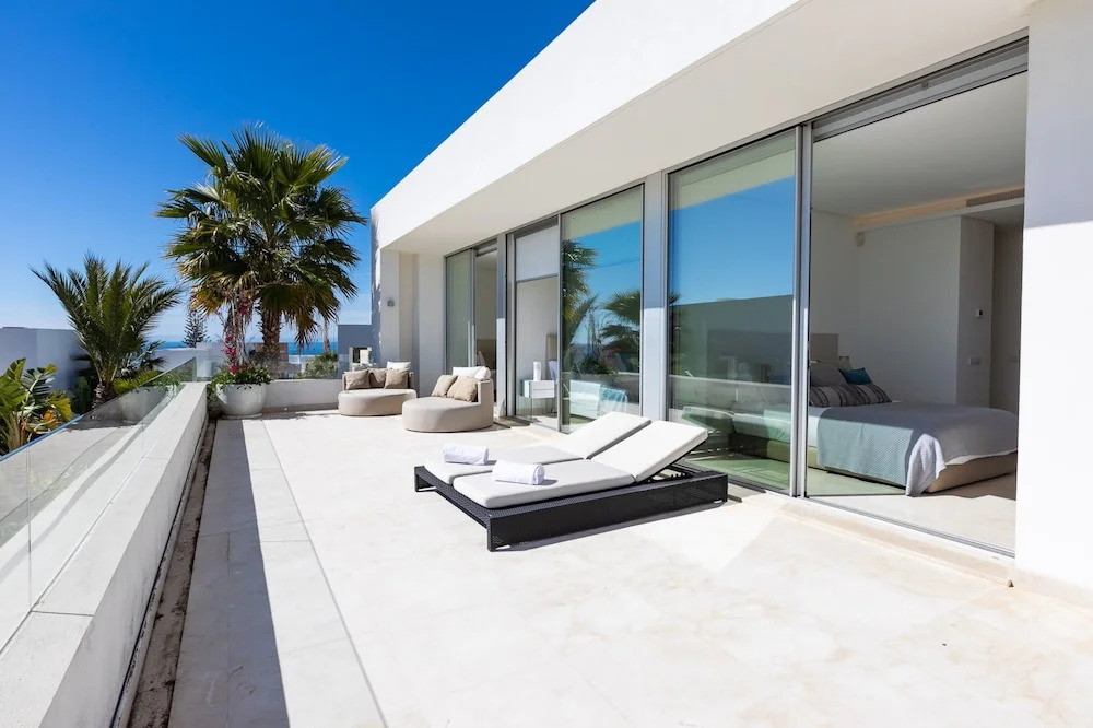 La Finca Luxury Quiet Resort