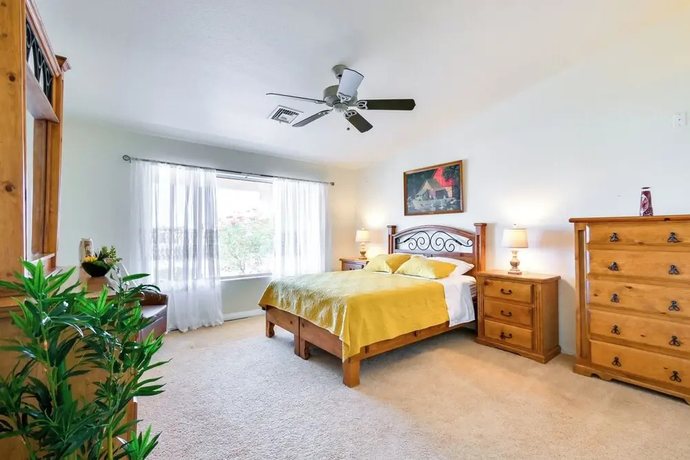 4 Mi to London Bridge: Lake Havasu City Home!