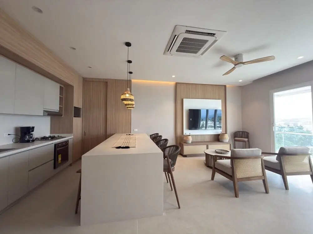 Apartamento Adalmar 804 con vista al mar