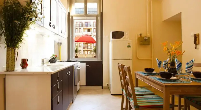 Minestrone Apartment