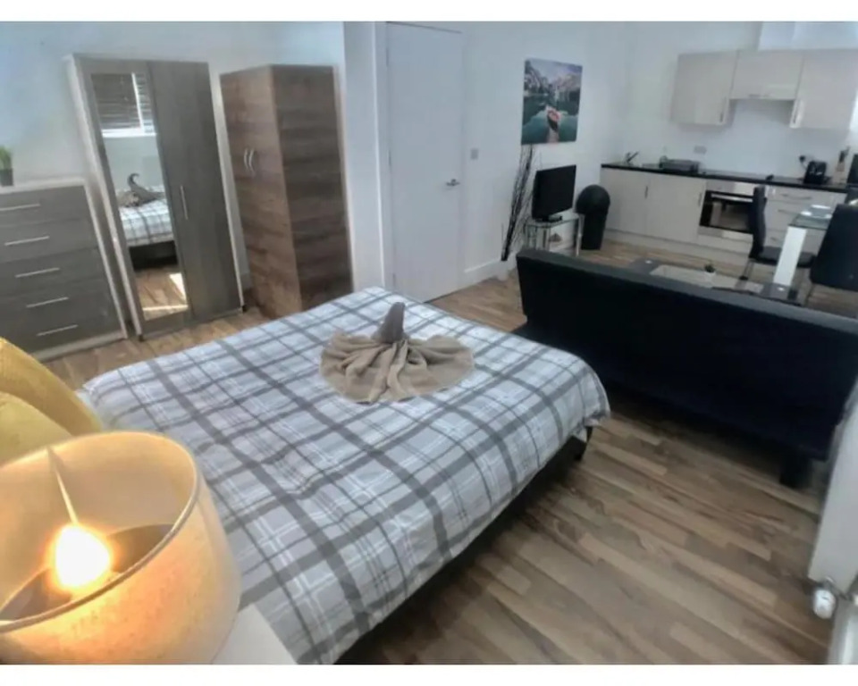 Global Sanctuary Suite Premium 13