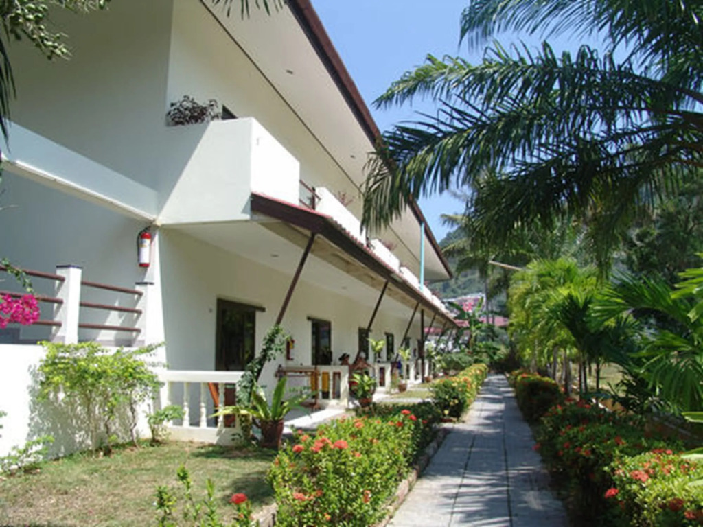 Patong Palace Hotel - SHA Extra Plus