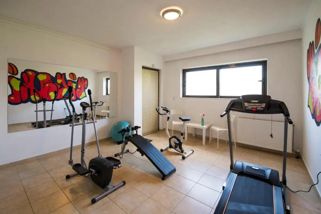 Luxury Xenos Villa 2 With 4 Bedrooms , Private Swimming Pool, Near The Sea
