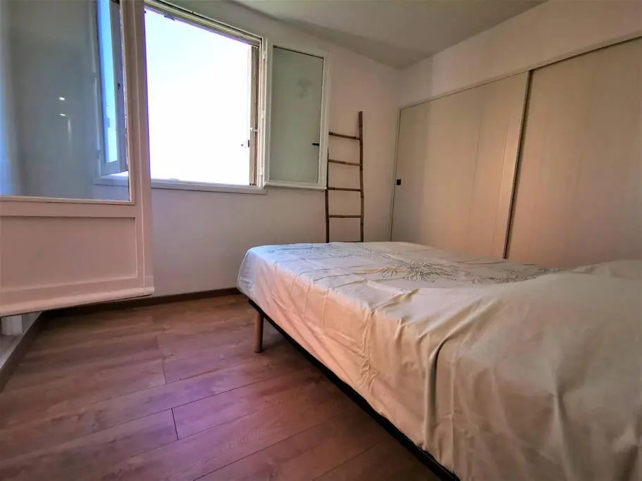 Grand Appartement (Max 10 personnes) à 20 min de la mer