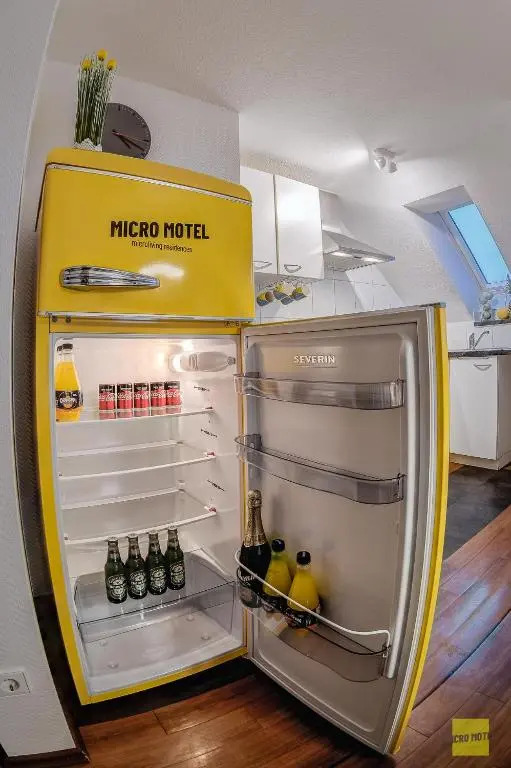 Micro Motel A-25