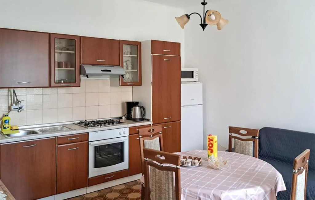 Apartment Valtursko polje I