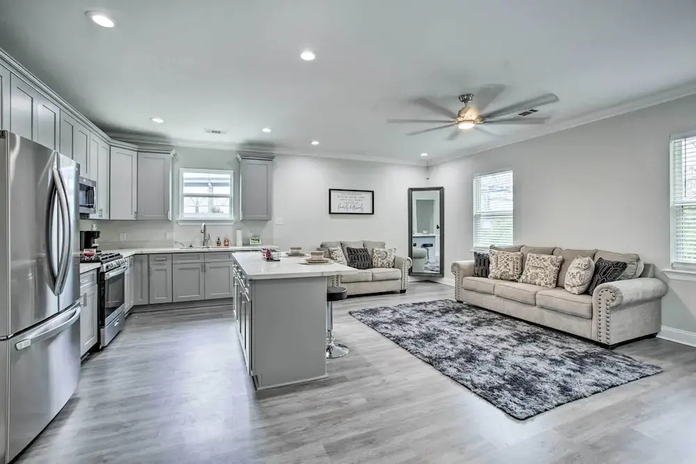 6 Mi to French Quarter: Modern New Orleans Gem